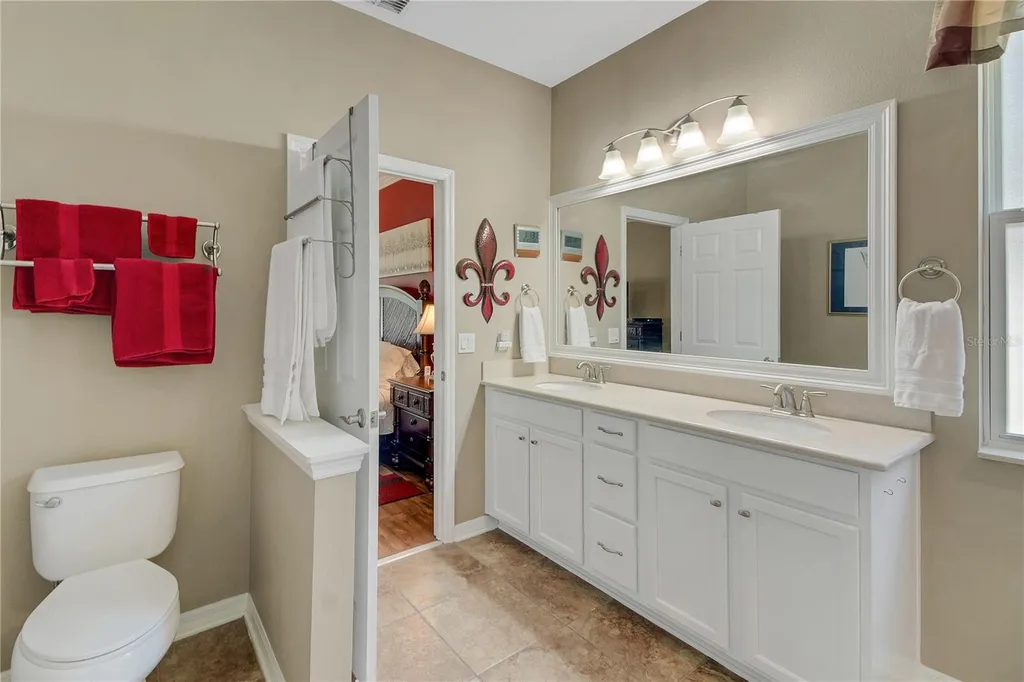 2580 Plumadore Drive Grand Island FL 32735