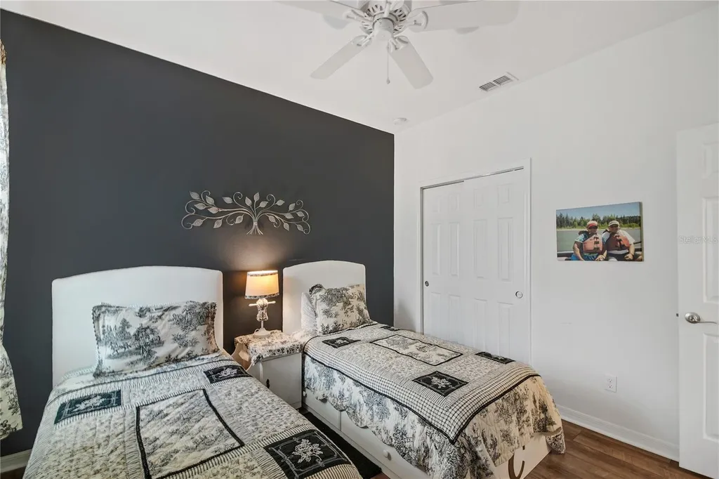 2580 Plumadore Drive Grand Island FL 32735