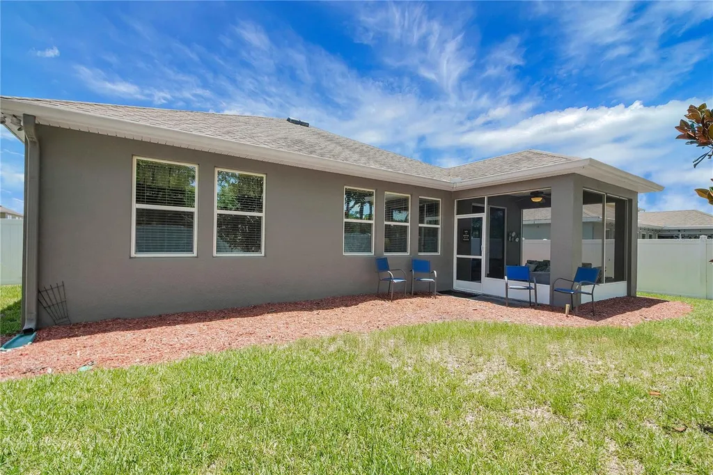 2580 Plumadore Drive Grand Island FL 32735