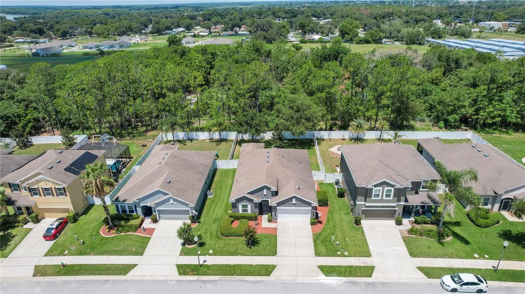 2580 Plumadore Drive Grand Island FL 32735