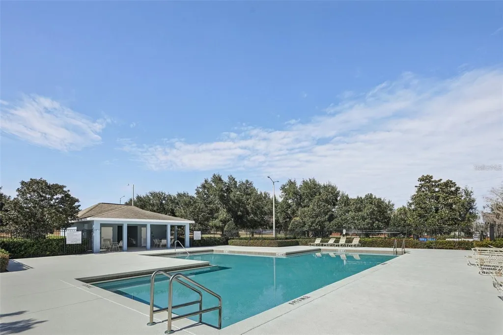 2580 Plumadore Drive Grand Island FL 32735