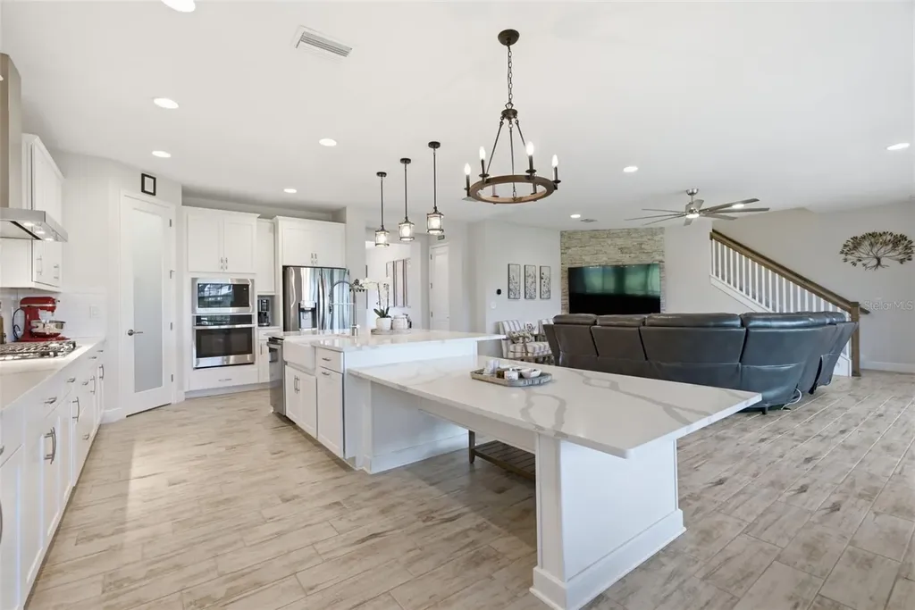 12970 Steed Trace Loop Lithia FL 33547