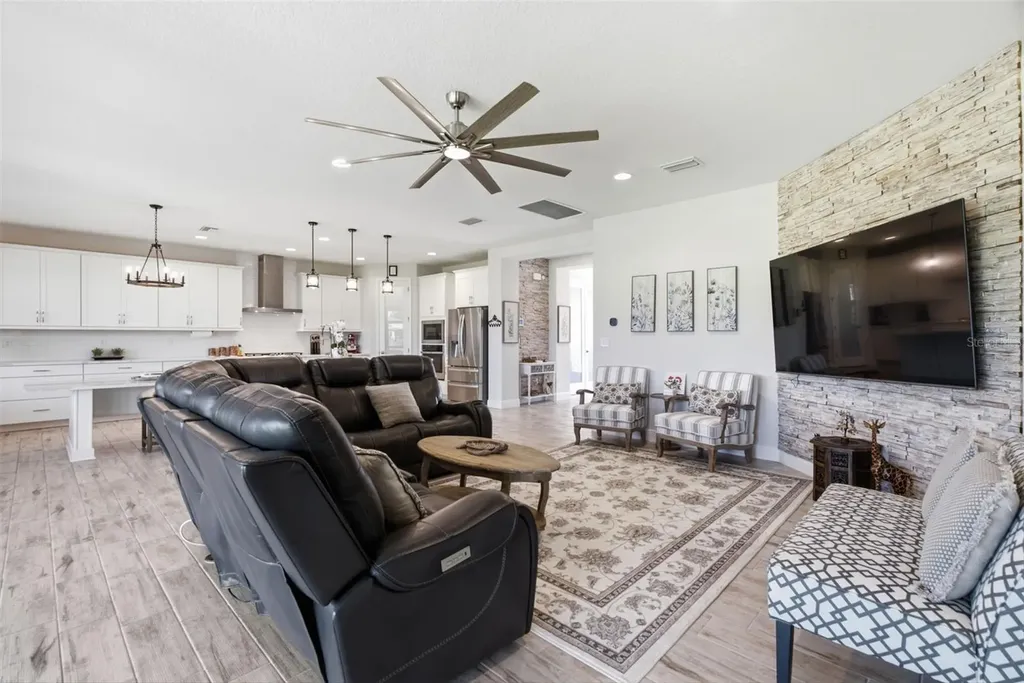 12970 Steed Trace Loop Lithia FL 33547