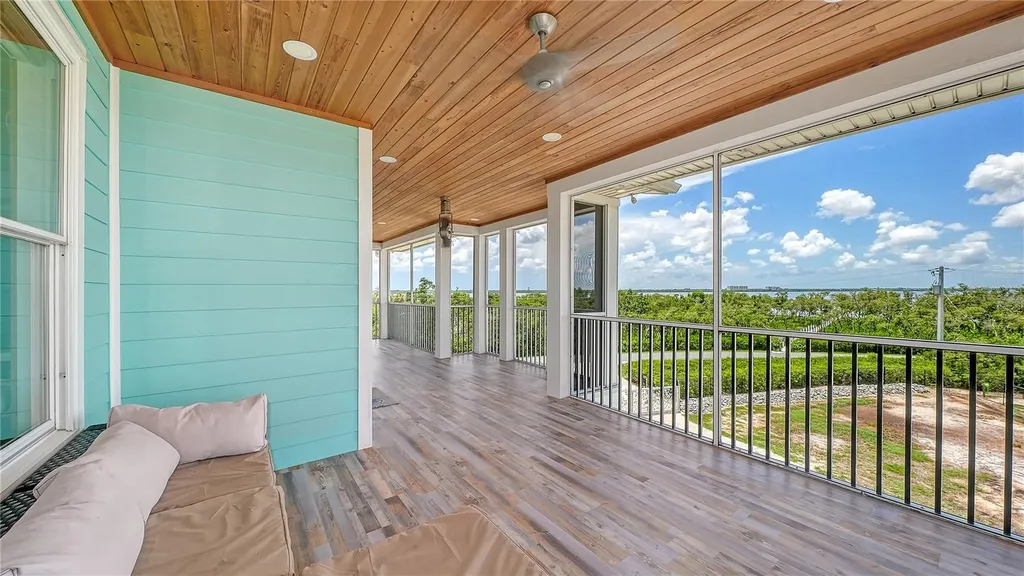 180 Horseshoe Loop Road Terra Ceia FL 34250