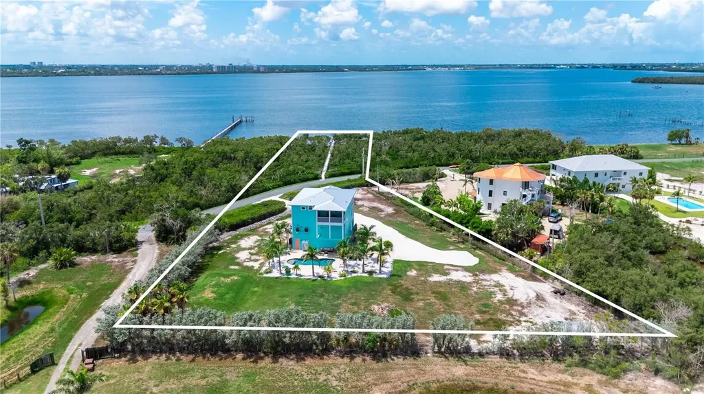180 Horseshoe Loop Road Terra Ceia FL 34250