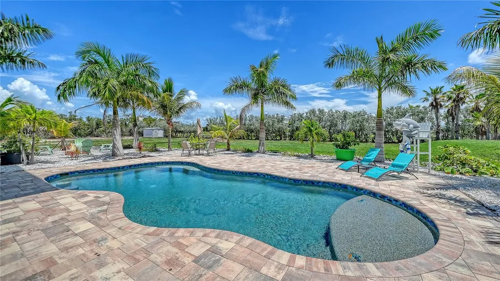 180 Horseshoe Loop Road Terra Ceia FL 34250