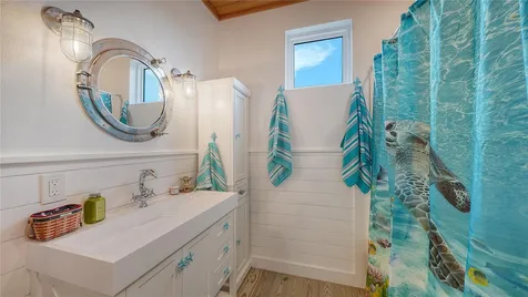 180 Horseshoe Loop Road Terra Ceia FL 34250