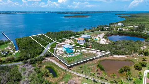 180 Horseshoe Loop Road Terra Ceia FL 34250