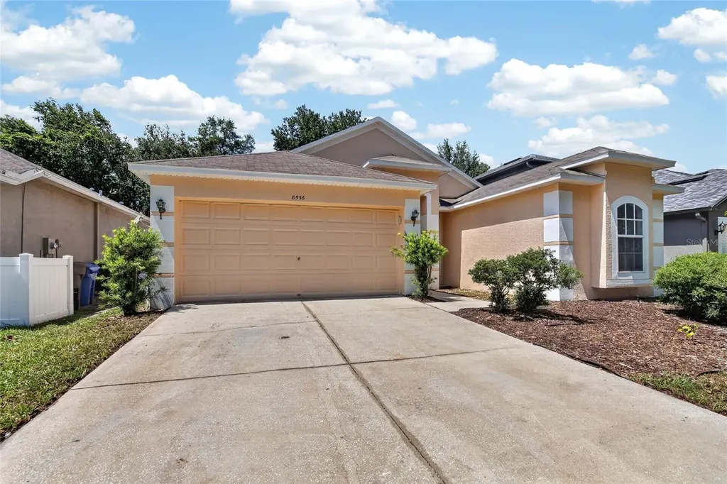 8536 Canterbury Lake Boulevard Tampa FL 33619