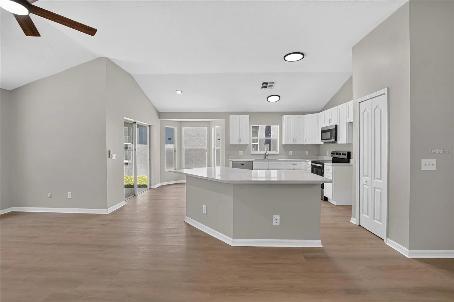 8536 Canterbury Lake Boulevard Tampa FL 33619