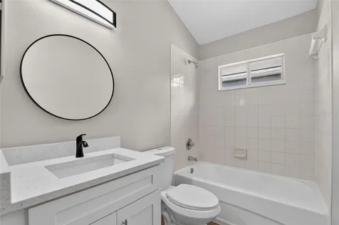 8536 Canterbury Lake Boulevard Tampa FL 33619