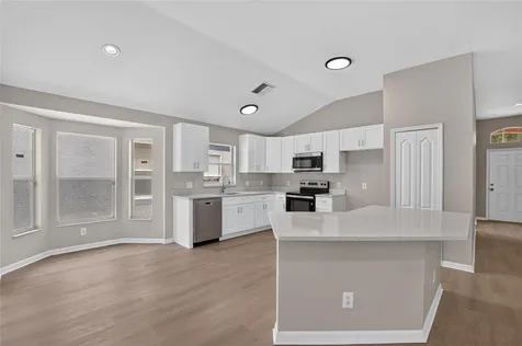 8536 Canterbury Lake Boulevard Tampa FL 33619