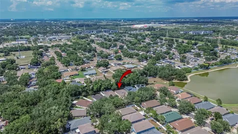 8536 Canterbury Lake Boulevard Tampa FL 33619