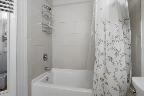 2504 Grassy Point Drive Lake Mary FL 32746