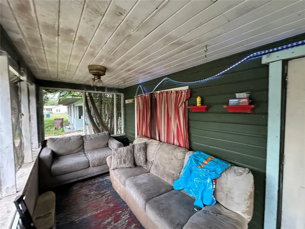 1105 NE 1st Street Mulberry FL 33860