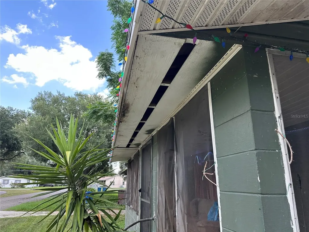 1105 NE 1st Street Mulberry FL 33860