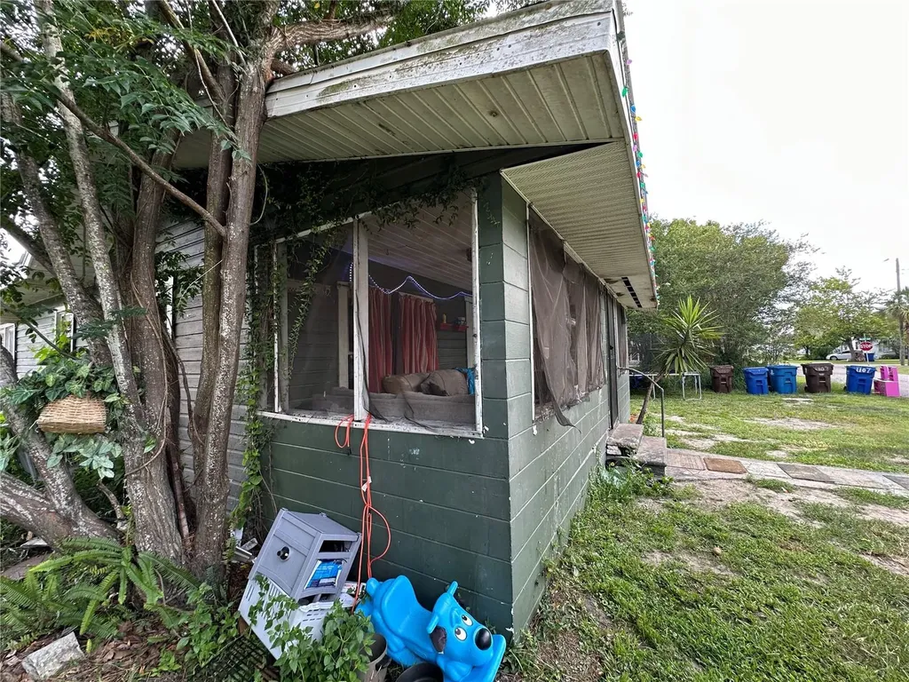 1105 NE 1st Street Mulberry FL 33860