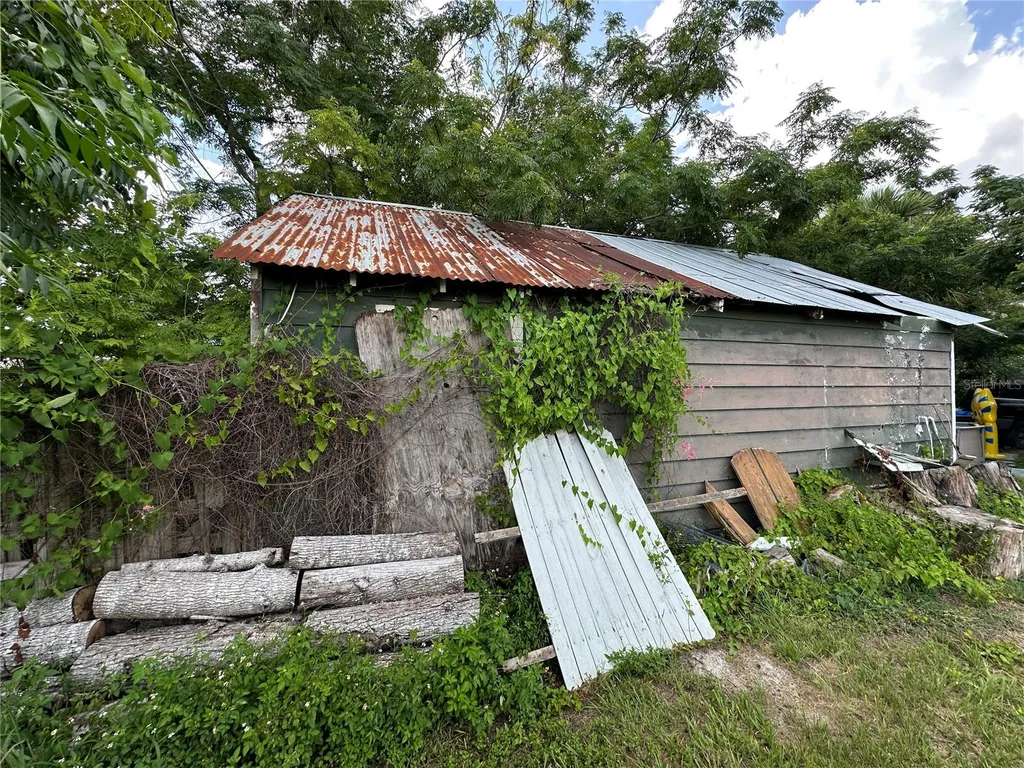 1105 NE 1st Street Mulberry FL 33860