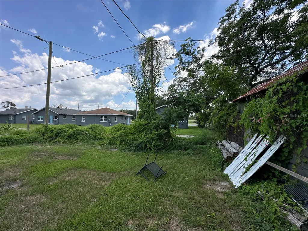 1105 NE 1st Street Mulberry FL 33860