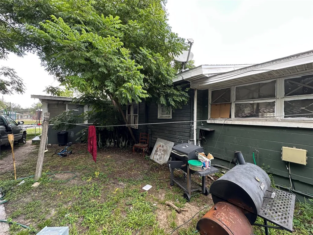 1105 NE 1st Street Mulberry FL 33860