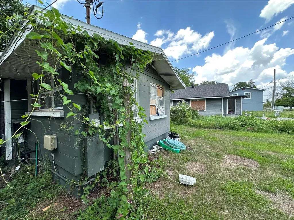 1105 NE 1st Street Mulberry FL 33860