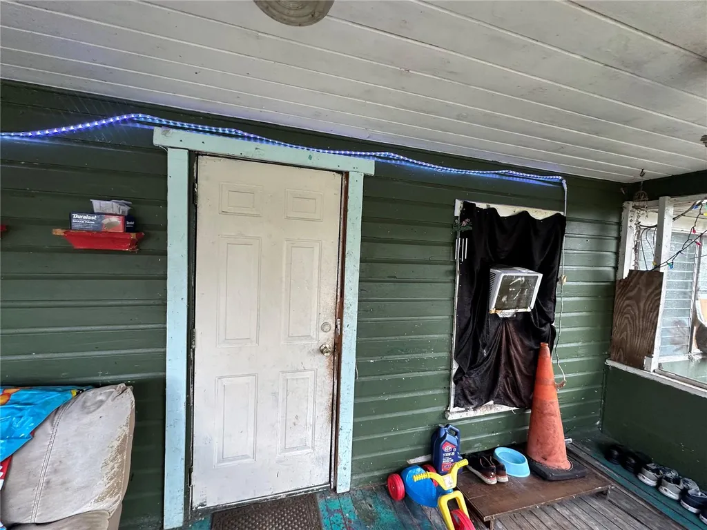 1105 NE 1st Street Mulberry FL 33860