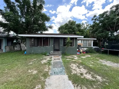 1105 NE 1st Street Mulberry FL 33860