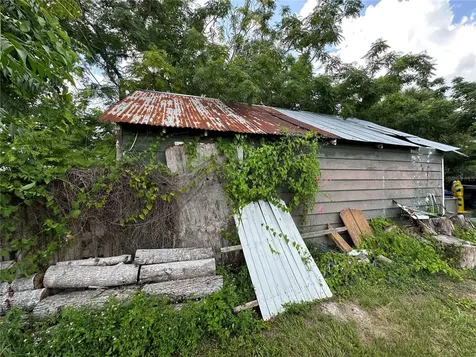 1105 NE 1st Street Mulberry FL 33860