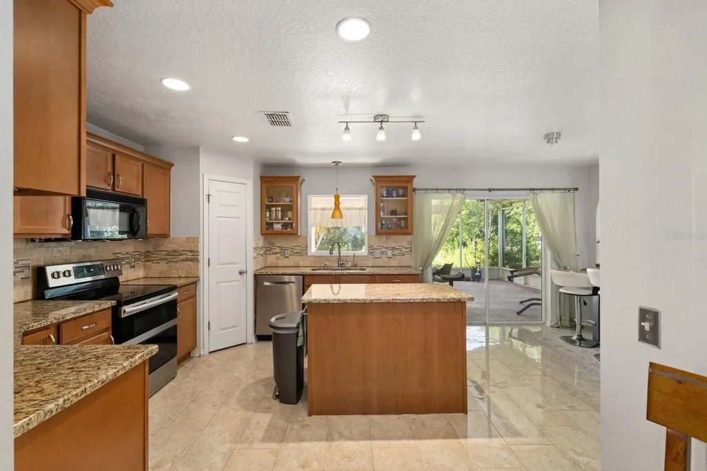 7651 Lake Andrea Circle Mount Dora FL 32757