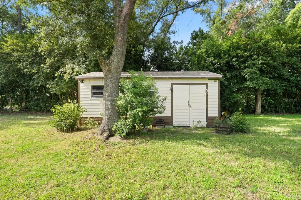 7651 Lake Andrea Circle Mount Dora FL 32757