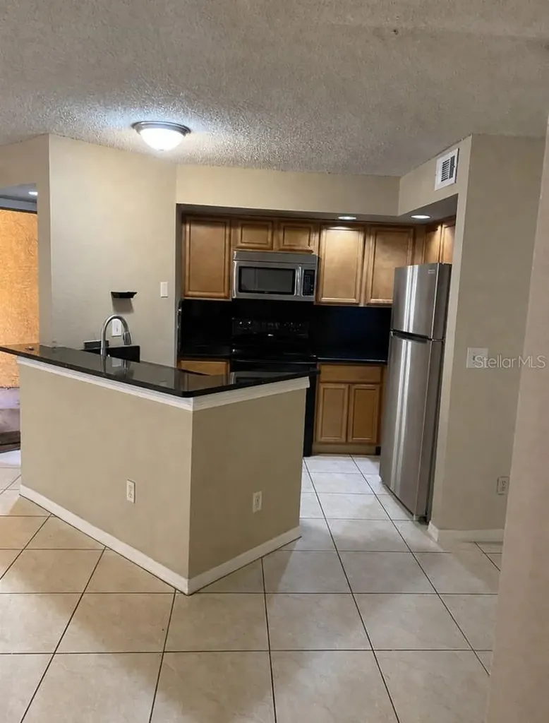 4524 Commander Drive Orlando FL 32822