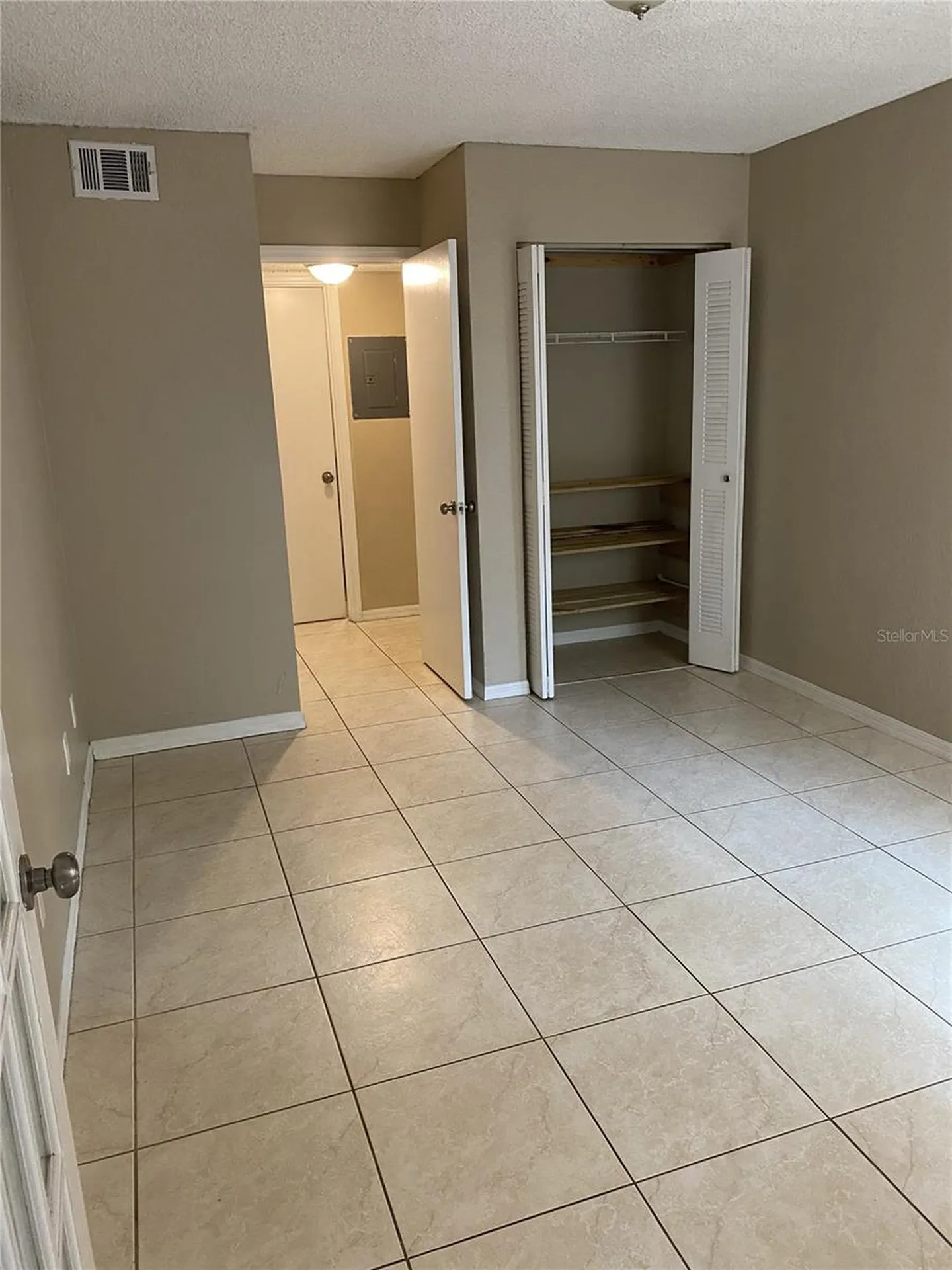 4524 Commander Drive Orlando FL 32822