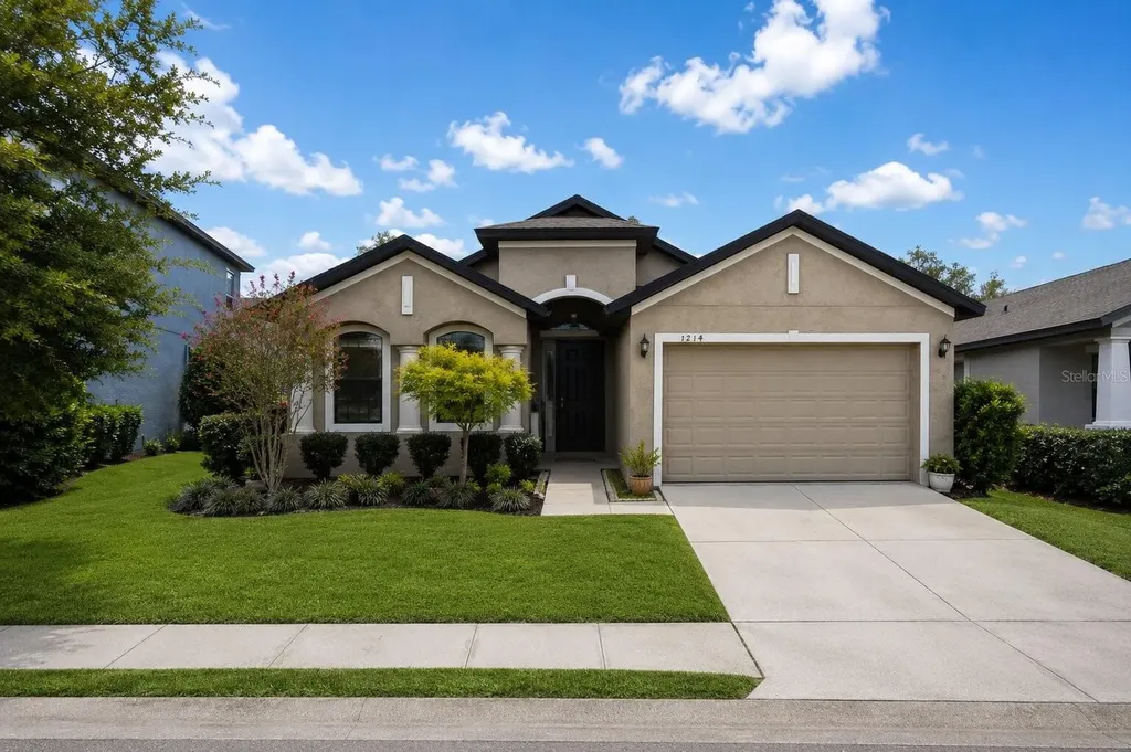 1214 Florablu Drive Seffner FL 33584