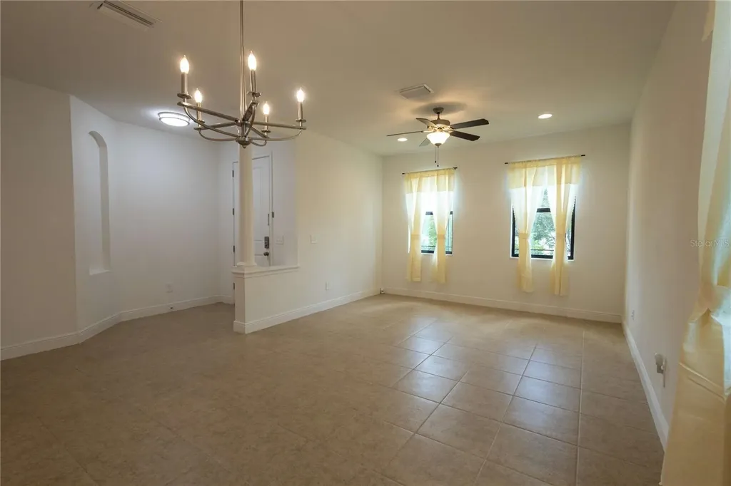 1214 Florablu Drive Seffner FL 33584