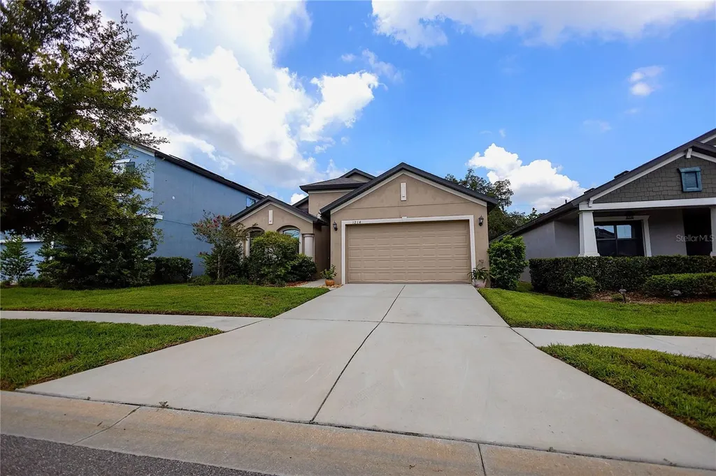 1214 Florablu Drive Seffner FL 33584