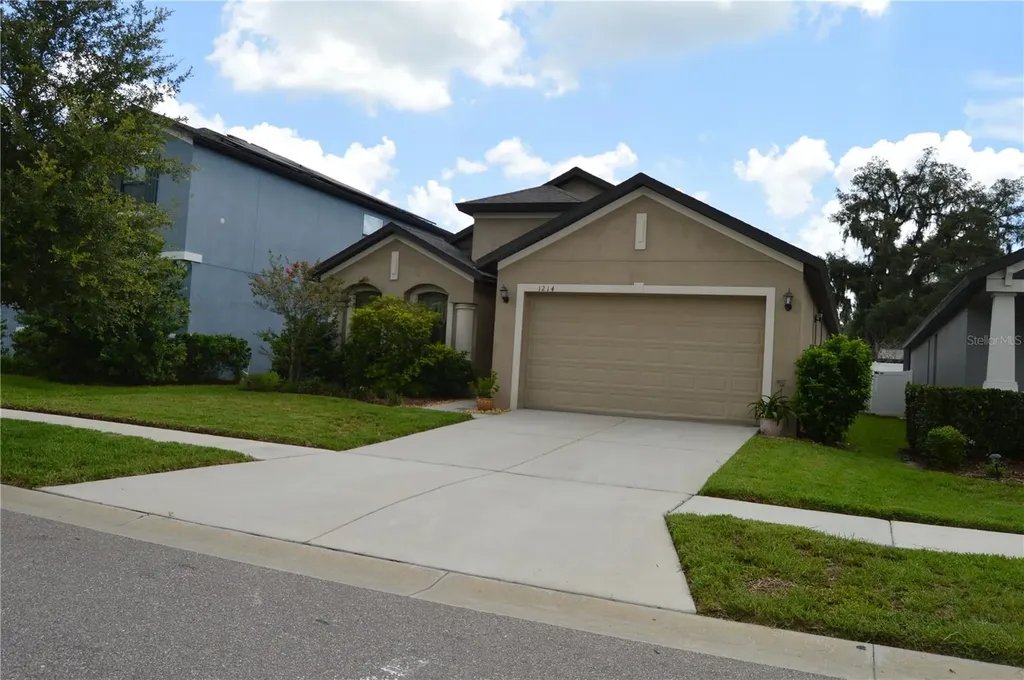 1214 Florablu Drive Seffner FL 33584