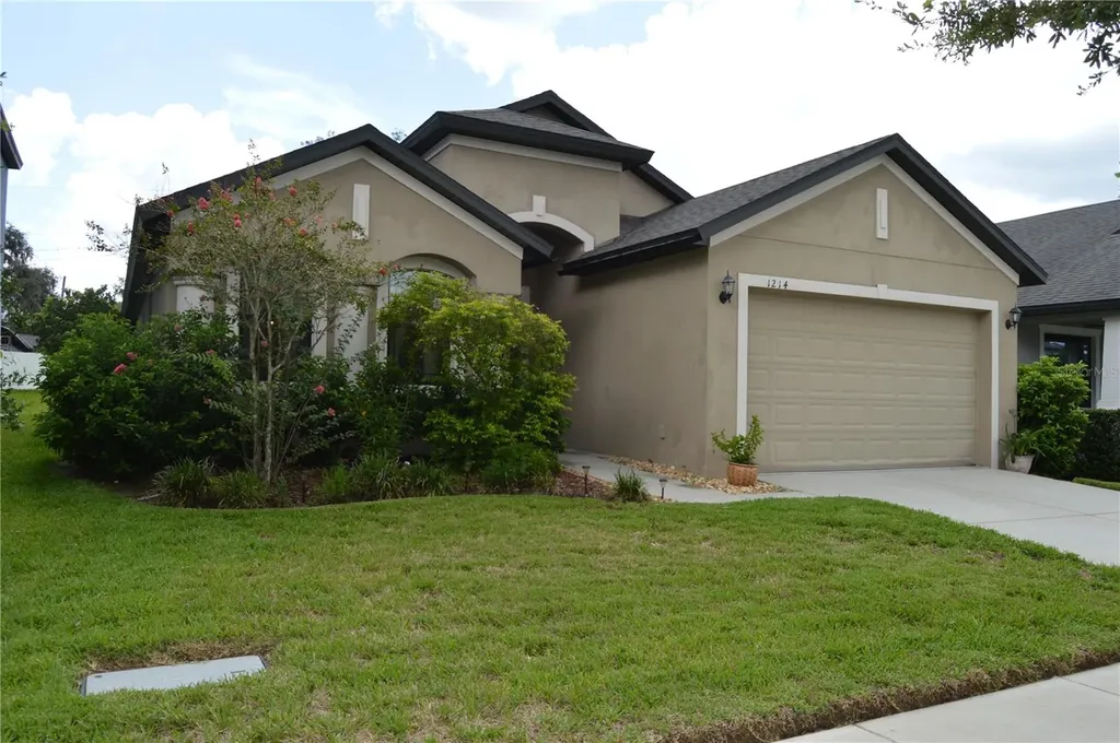 1214 Florablu Drive Seffner FL 33584