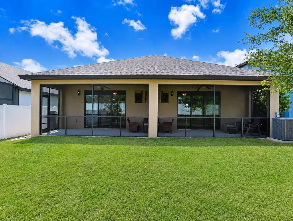 1214 Florablu Drive Seffner FL 33584