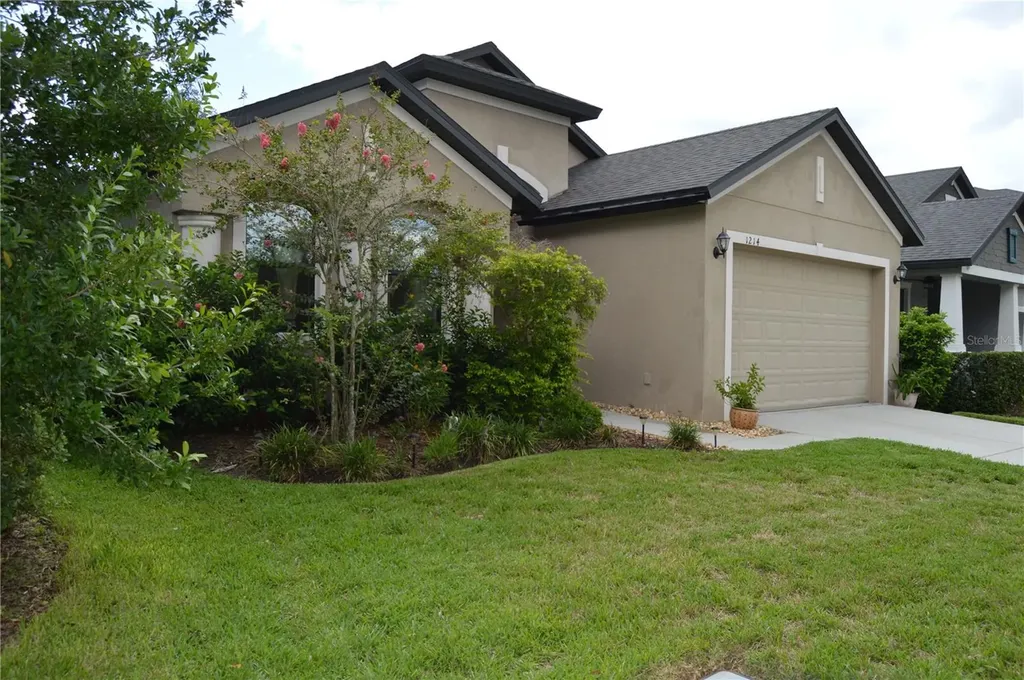 1214 Florablu Drive Seffner FL 33584