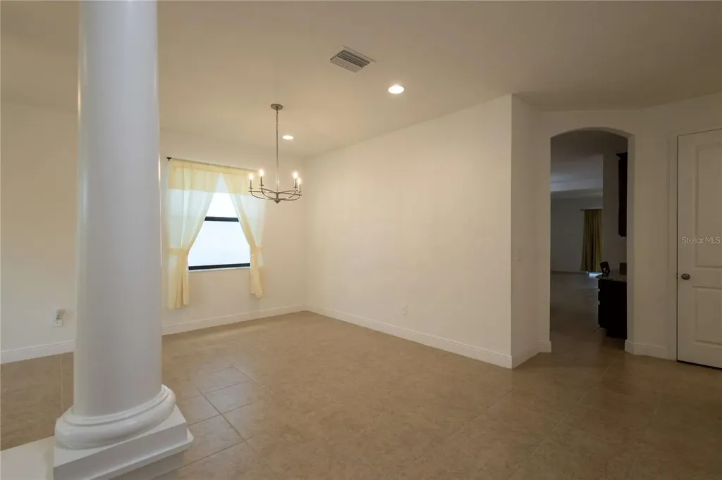 1214 Florablu Drive Seffner FL 33584