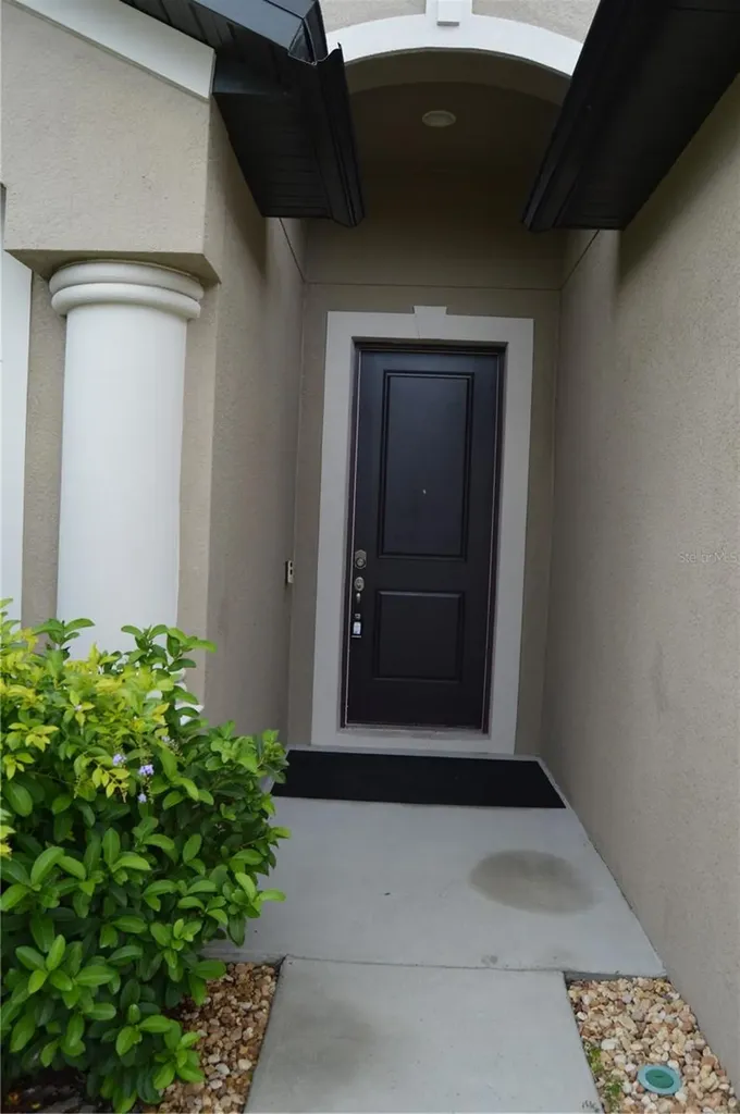 1214 Florablu Drive Seffner FL 33584