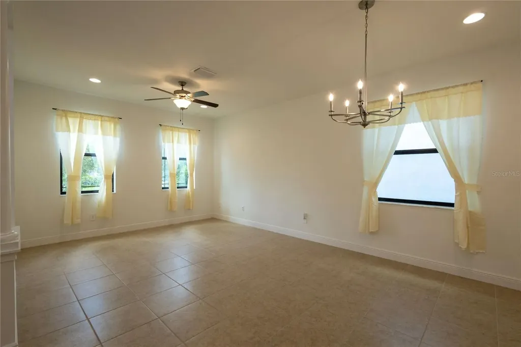 1214 Florablu Drive Seffner FL 33584