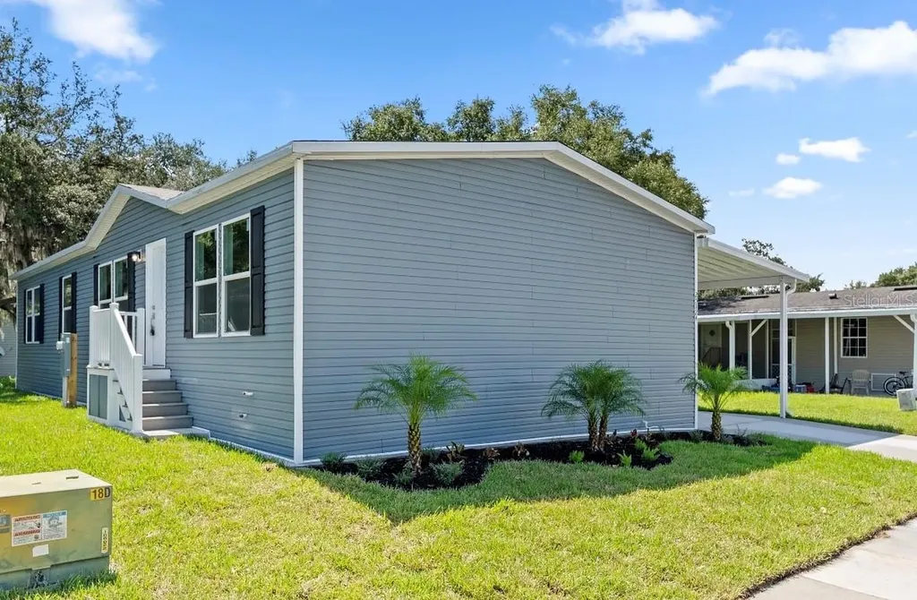 25124 Huckleberry Way Astatula FL 34705