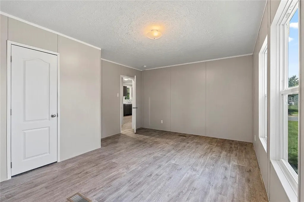25124 Huckleberry Way Astatula FL 34705