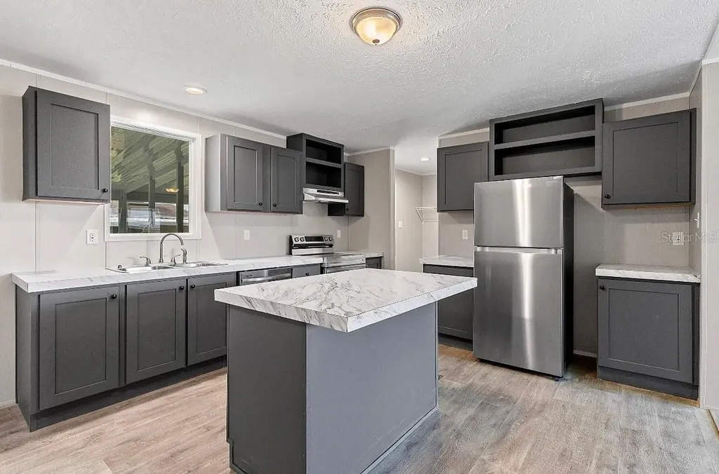 25124 Huckleberry Way Astatula FL 34705