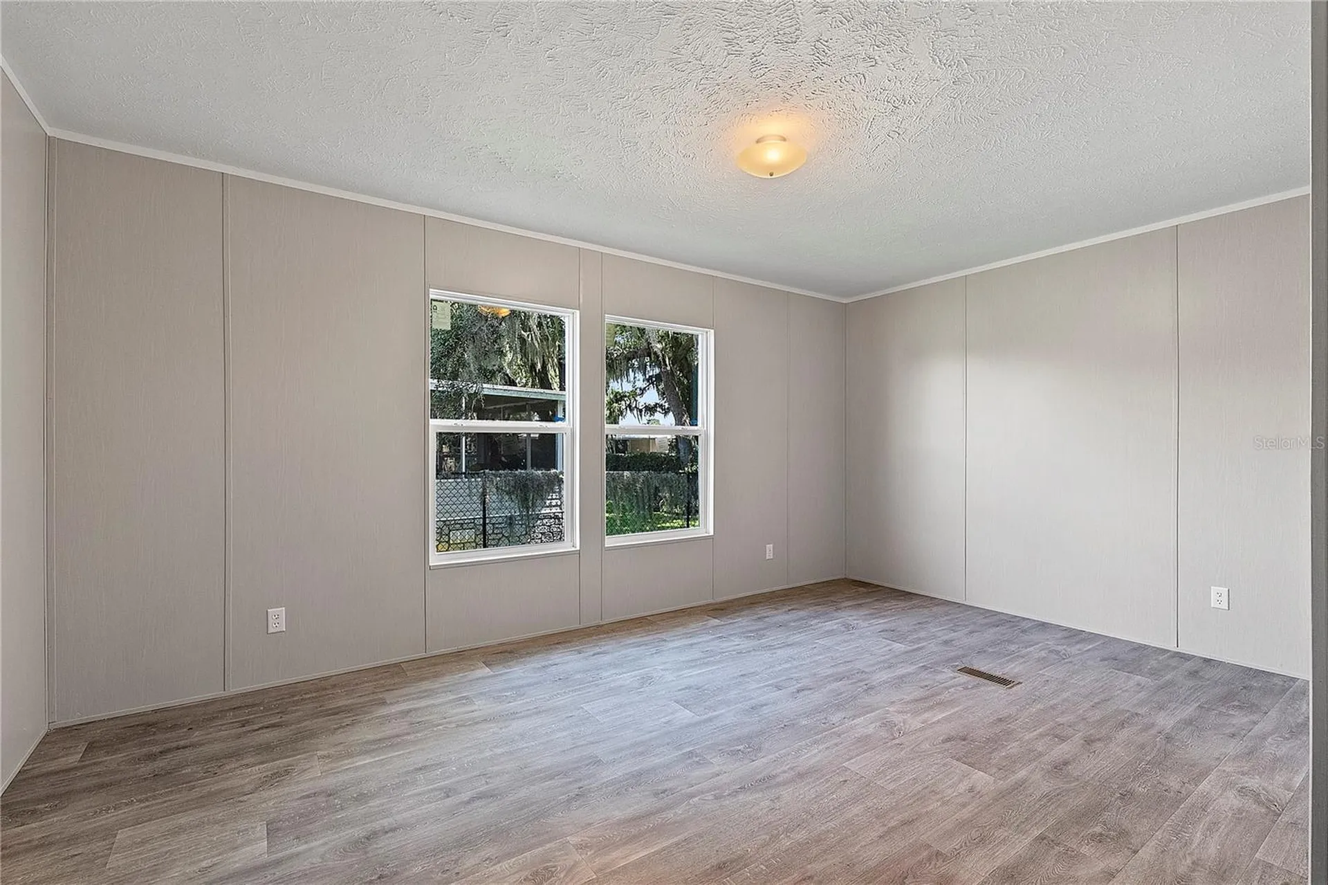 25124 Huckleberry Way Astatula FL 34705