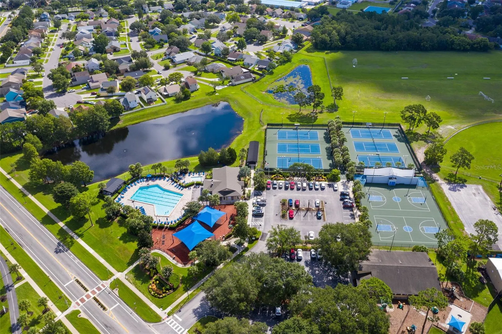 949 Rosinia Court Orlando FL 32828