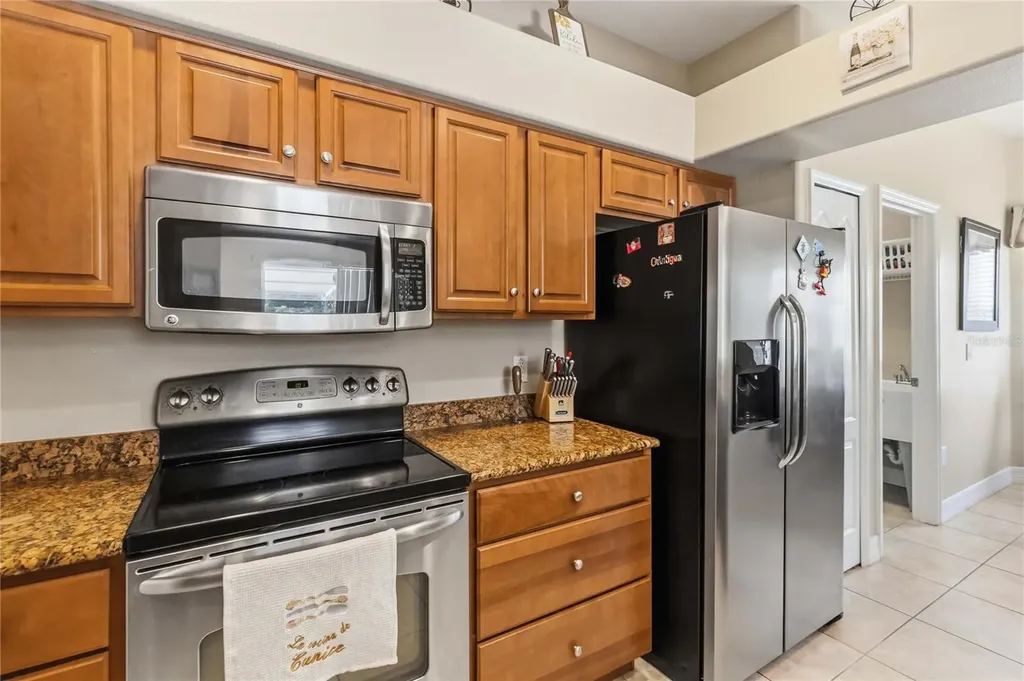 880 Suffolk Place Davenport FL 33896