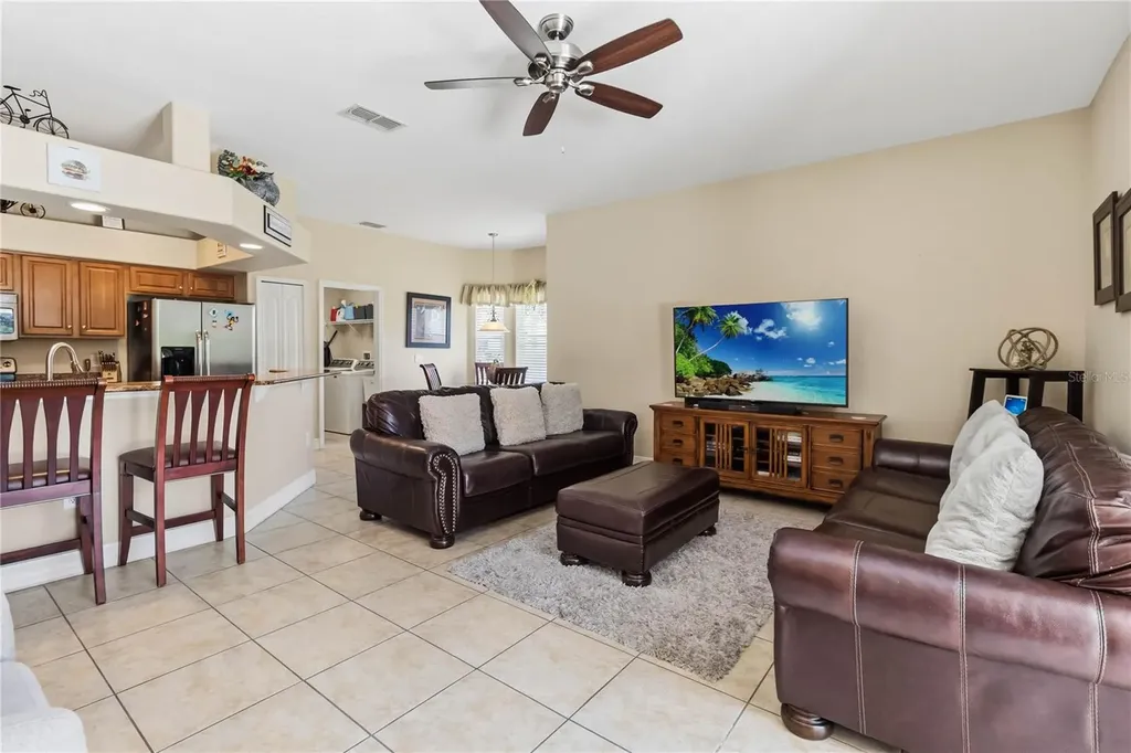 880 Suffolk Place Davenport FL 33896