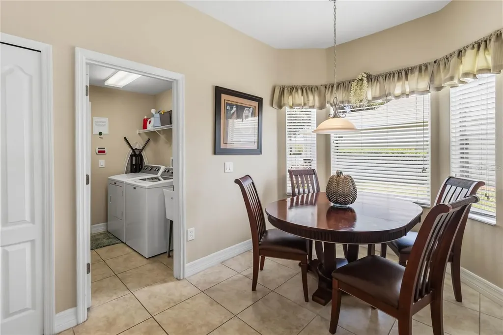 880 Suffolk Place Davenport FL 33896